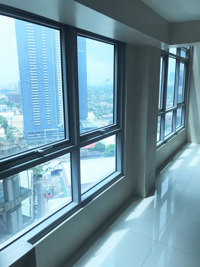 Eastwood - Spacious 2 Bedroom Condo w/ parking for Rent at Quezon City02