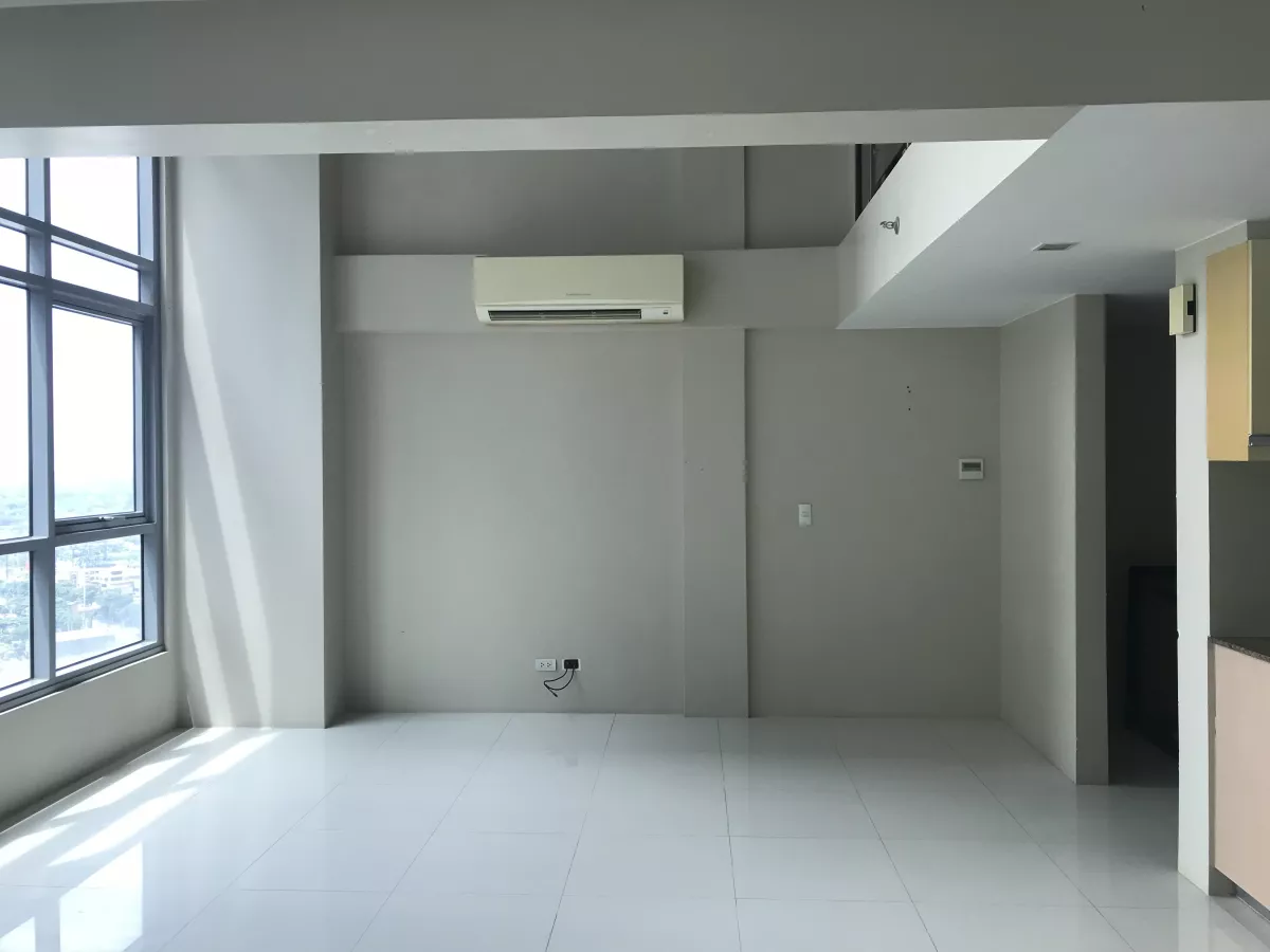 Eastwood - Spacious 2 Bedroom Condo w/ parking for Rent at Quezon City03