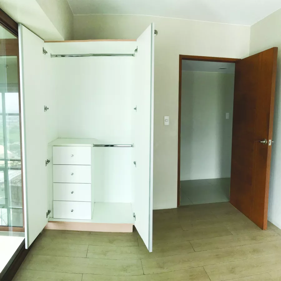 Eastwood - Spacious 2 Bedroom Condo w/ parking for Rent at Quezon City04