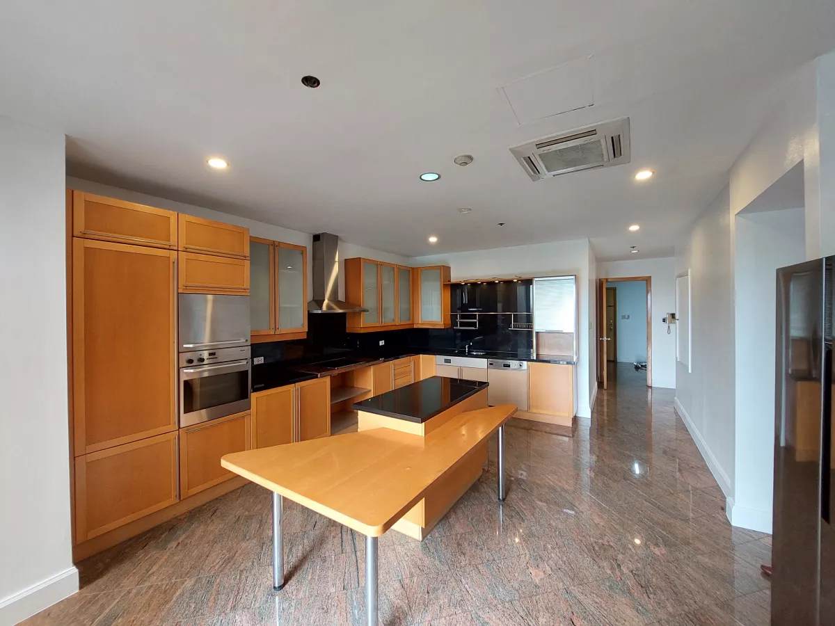"3 Bedroom Essensa unit, BGC, Taguig City"05