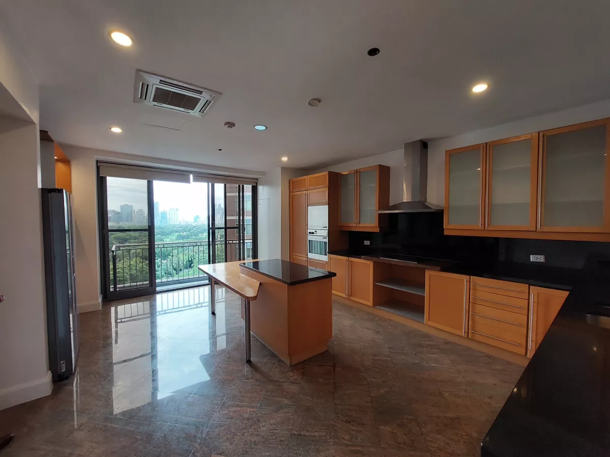 "3 Bedroom Essensa unit, BGC, Taguig City"06