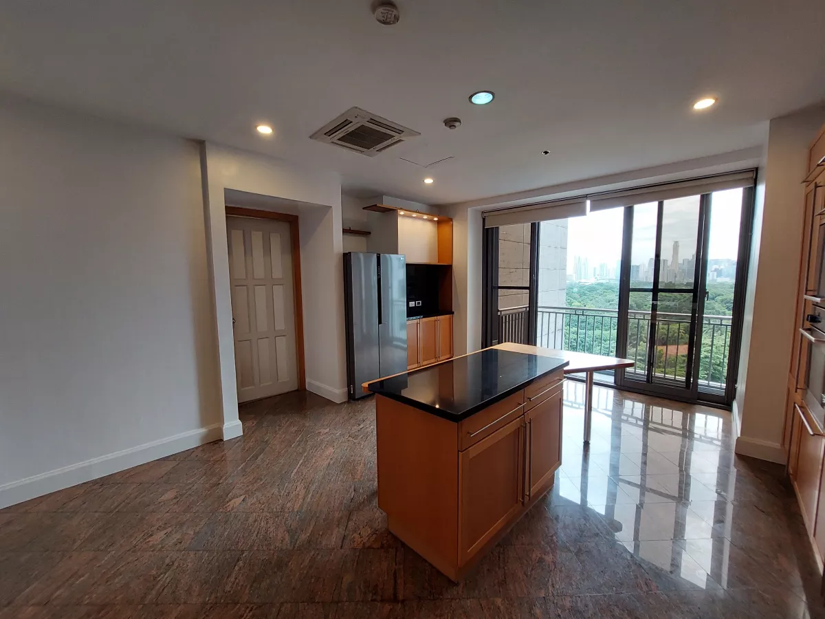 "3 Bedroom Essensa unit, BGC, Taguig City"07
