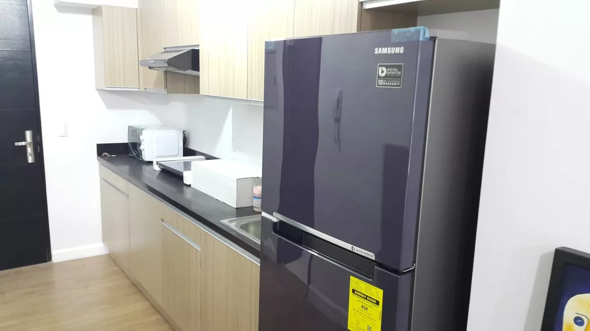 "Studio Condo for Rent in Two Maridien, High Street South, BGC, Taguig City"07