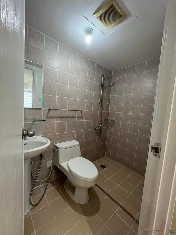 One Bedroom condo unit for Rent in Grand Soho Makati City04
