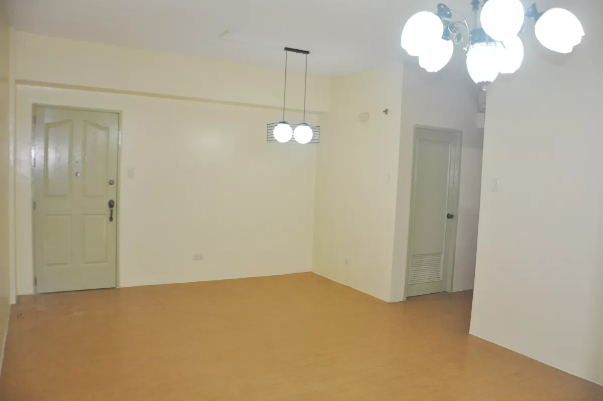 "2 bedroom unit For Rent in Eastwood, Quezon City"05