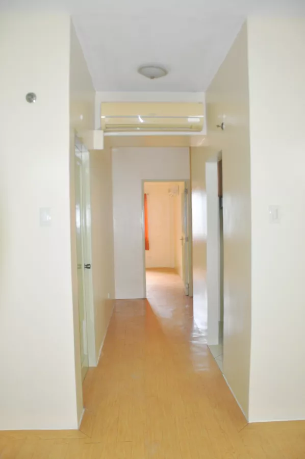 "2 bedroom unit For Rent in Eastwood, Quezon City"06