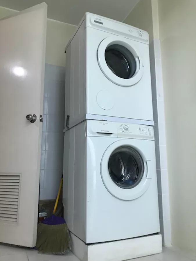Fully Furnished 2 Bedroom Bellagio Tower 1 Unit with Manila Golf View04