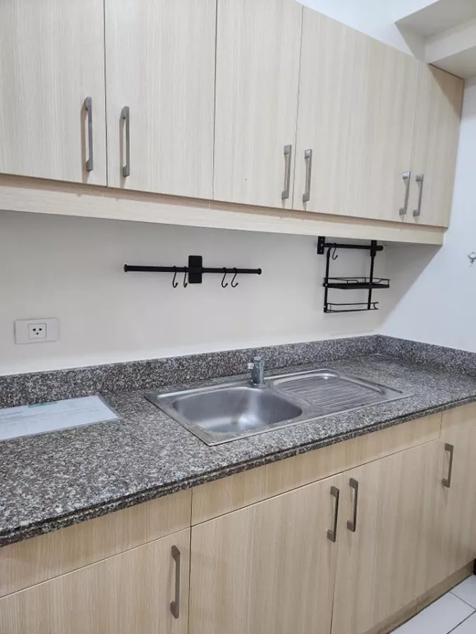 2 Bedroom with balcony in Lumiere Residences for lease at Pasig08