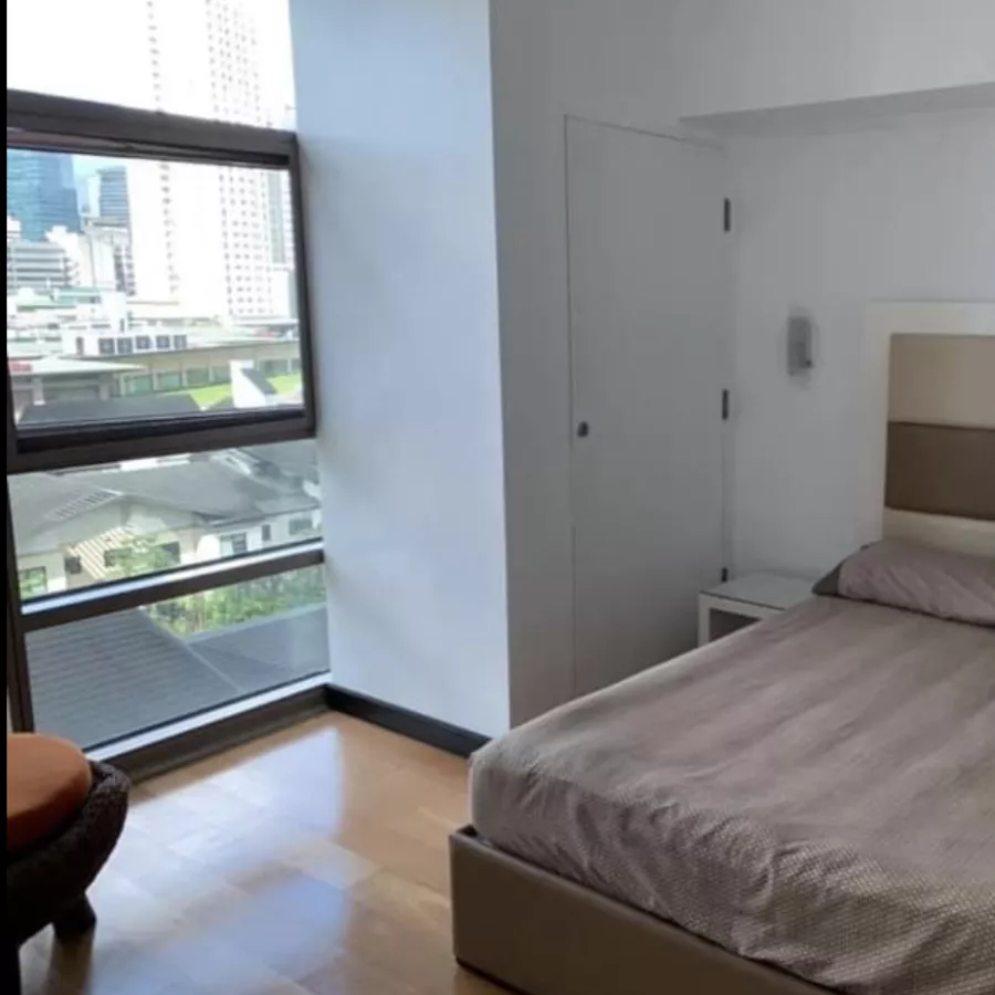 "1BR at The Residences at Greenbelt- San Lorenzo Tower, Makati"03