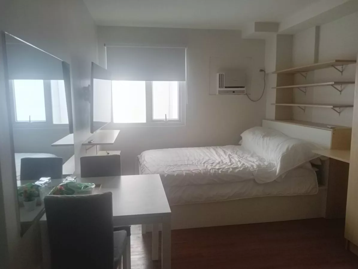 "Studio @ Symfoni Nichols : Guadalupe, Cebu for ₱ 14,900"03