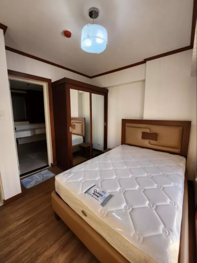 "3 Bedroom unit for Lease at One Castilla Place Valencia Hills, Quezon City"08