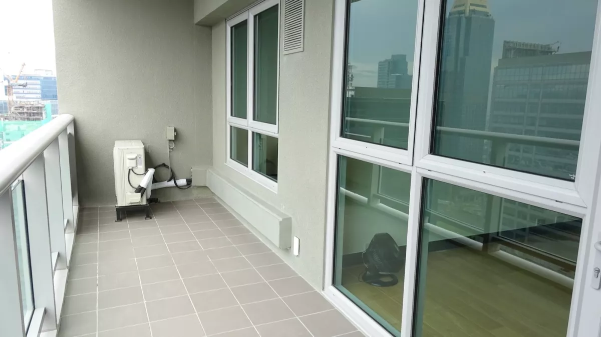 "For Lease: 1 Bedroom in One Serendra West Tower BGC, Taguig City"10