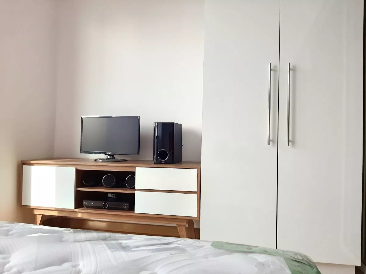 "Acqua Private Residences, 1 Bedroom Unit for Rent at Mandaluyong City"08