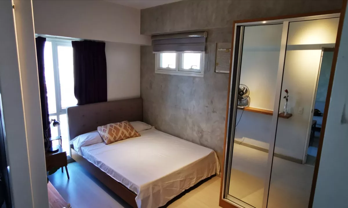 Nicely Furnished 1 Bedroom Condominium for Rent in Senta near Greenbelt Makati02