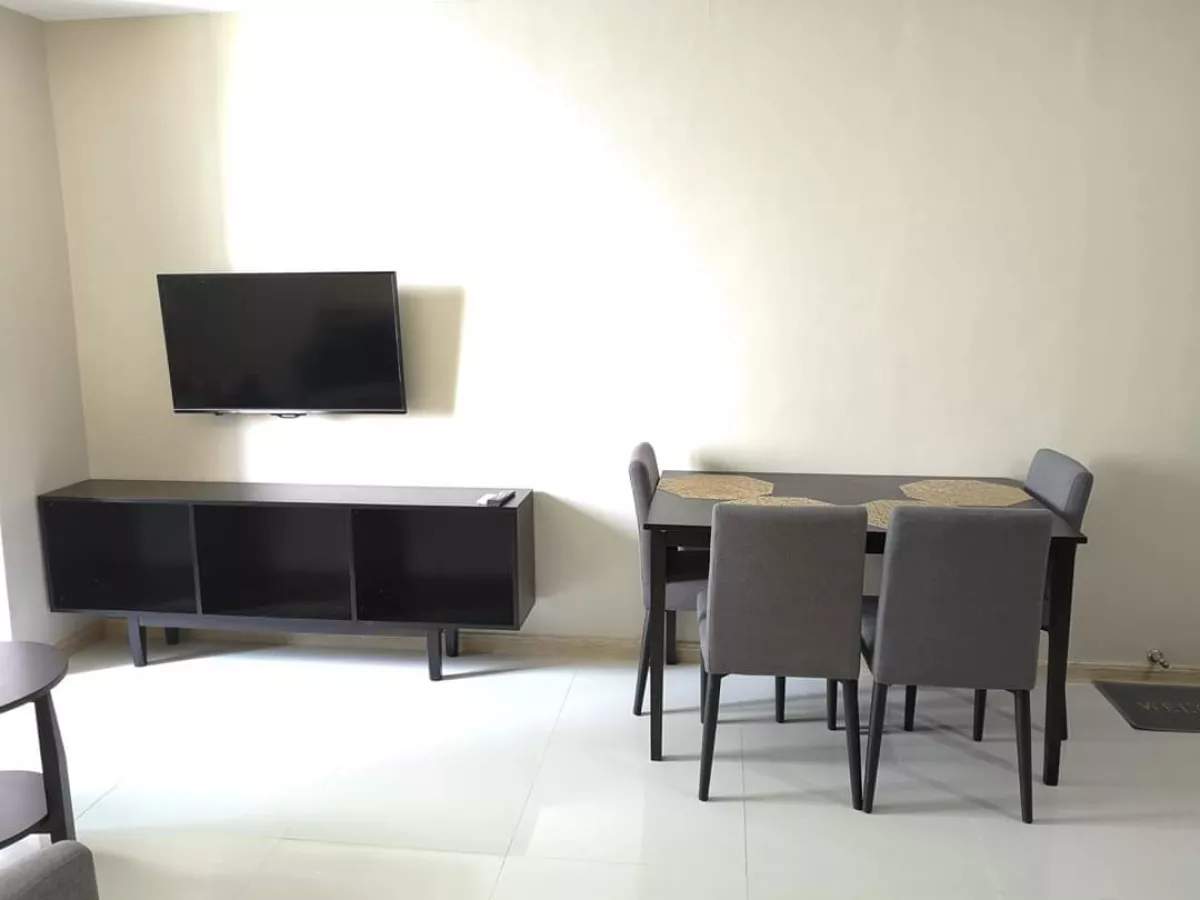 2 Bedrooms Fully Furnished Condominium for Rent facing BGC in Mandaluyong02