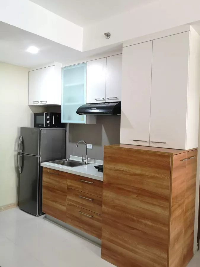 2 Bedrooms Fully Furnished Condominium for Rent facing BGC in Mandaluyong04