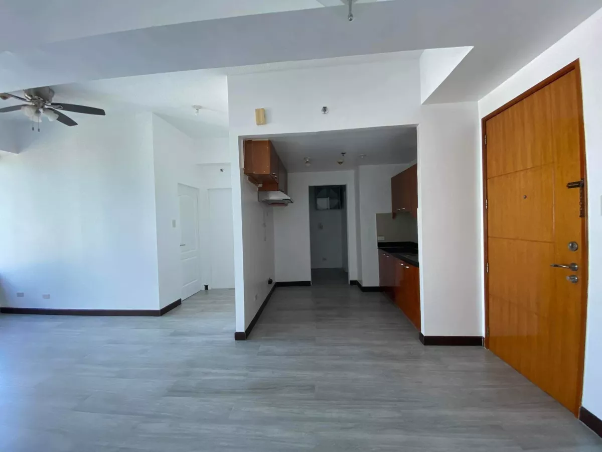 "For Lease Semi furnished 2 Bedroom Unit in Bellagio Tower 2, Taguig City"02