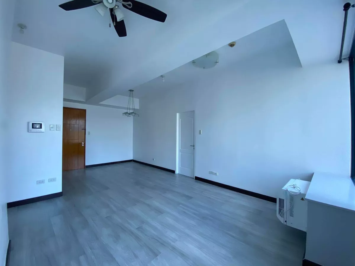 "For Lease Semi furnished 2 Bedroom Unit in Bellagio Tower 2, Taguig City"04