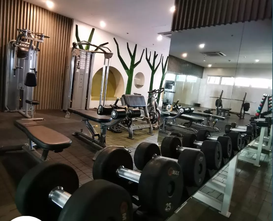 "Studio Condo unit For Rent at Vista Taft, Manila City, Metro Manila"03