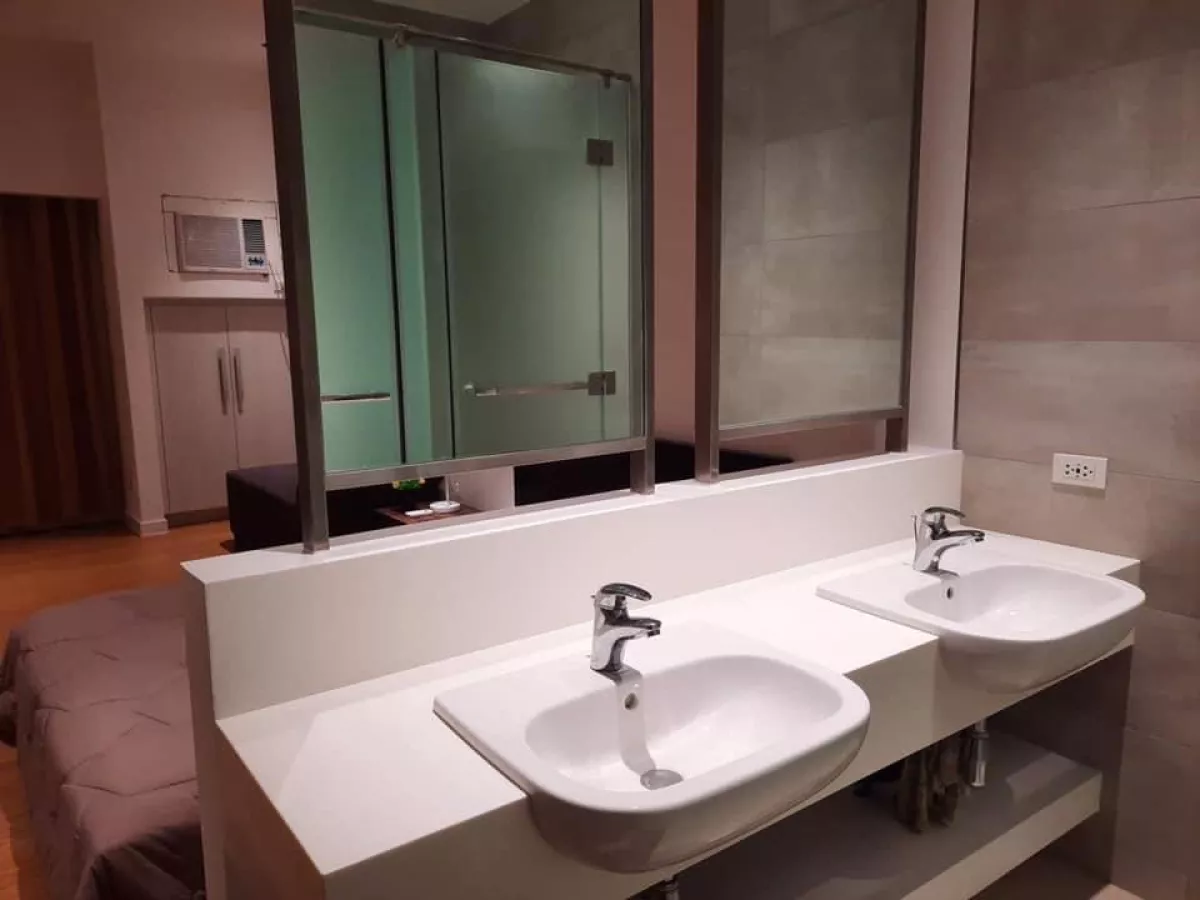 "For rent Studio Unit at Novotel Suites Manila, Hulo, Mandaluyong City"05