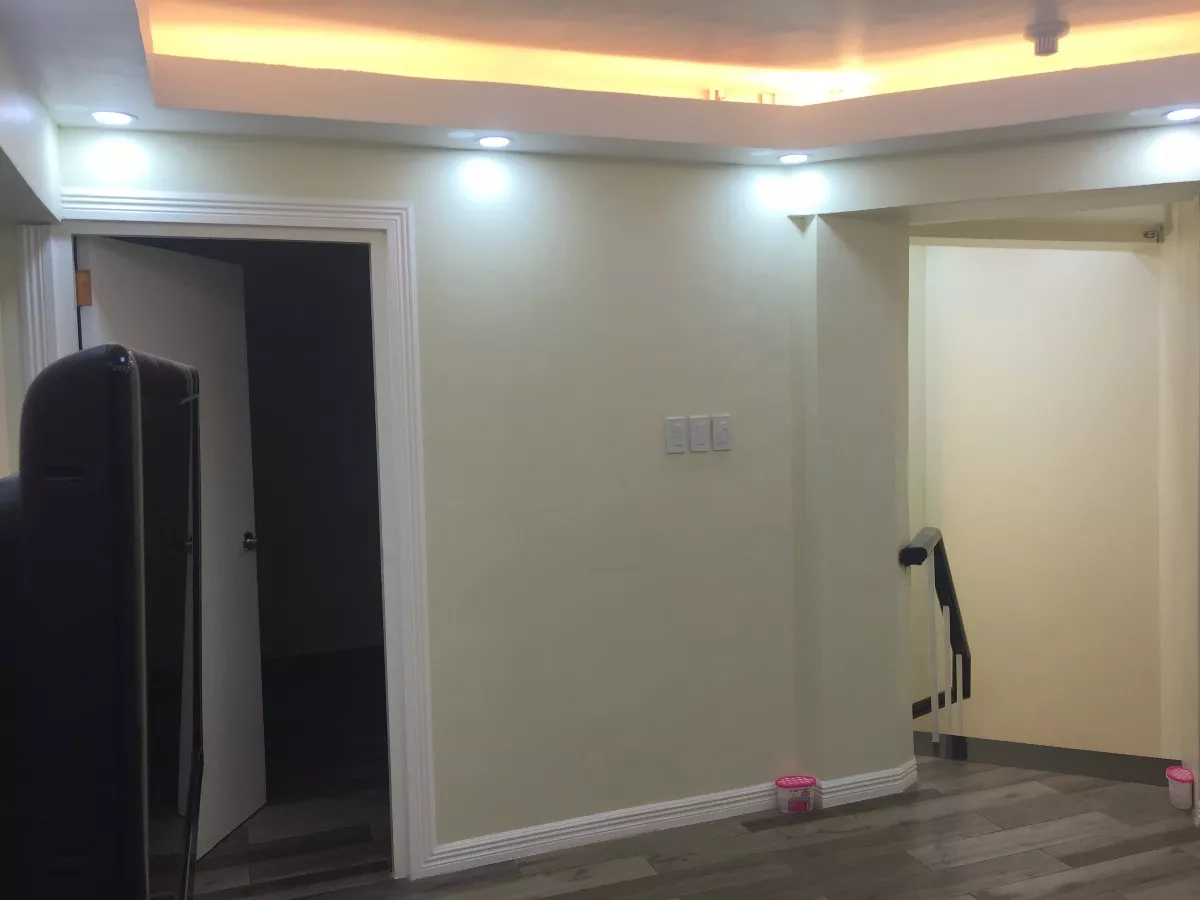 "For Rent Top Floor Penthouse Unit with Beautiful View at The Kingswood, Makati"02