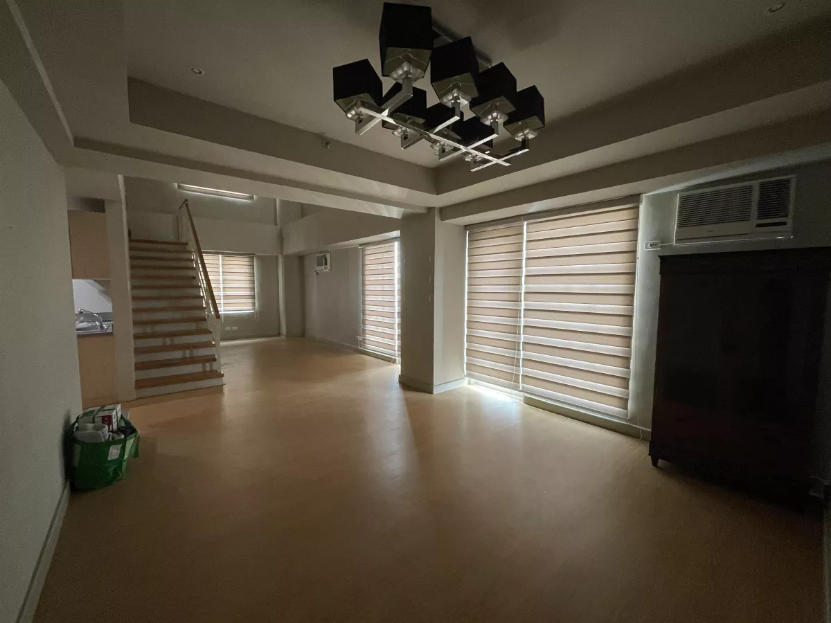"For Rent 3 Bedroom Loft Unit at The Grove By Rockwell, Pasig City"02