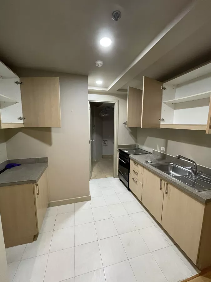 "For Rent 3 Bedroom Loft Unit at The Grove By Rockwell, Pasig City"05