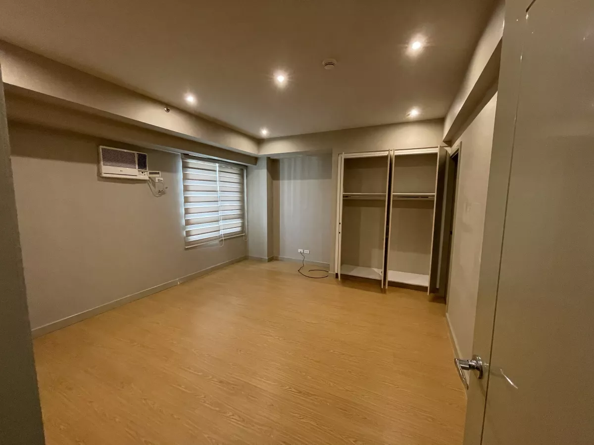 "For Rent 3 Bedroom Loft Unit at The Grove By Rockwell, Pasig City"06