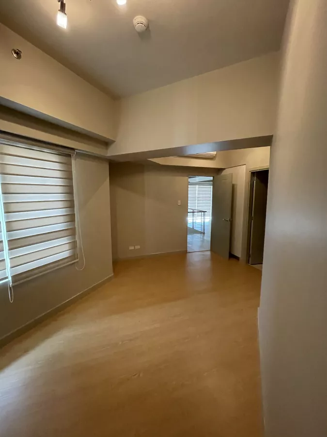 "For Rent 3 Bedroom Loft Unit at The Grove By Rockwell, Pasig City"08