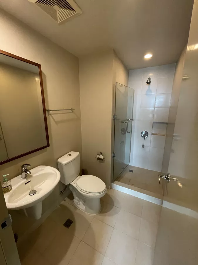 "For Rent 3 Bedroom Loft Unit at The Grove By Rockwell, Pasig City"09