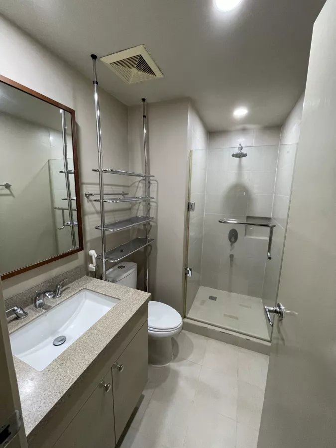 "For Rent 3 Bedroom Loft Unit at The Grove By Rockwell, Pasig City"10