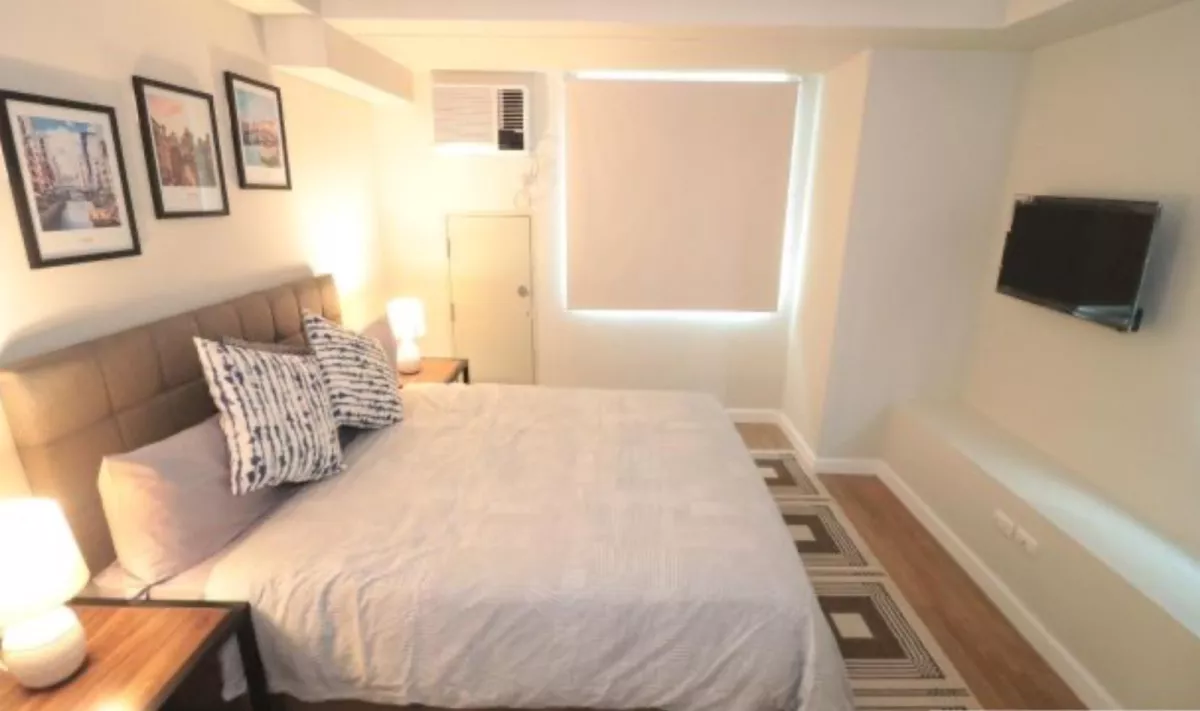 "1 Bedroom Condo Unit w/ Parking for Rent in Kroma Tower, Legazpi Village, Makati"05