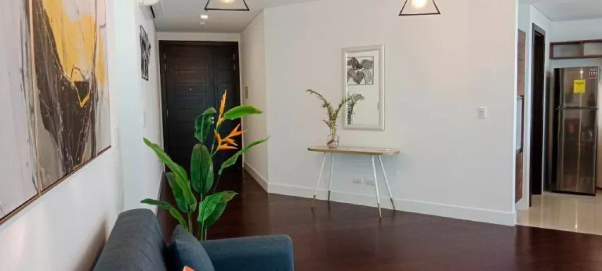 "2 Bedrooms Condominium for rent in Garden Tower, Makati City"04