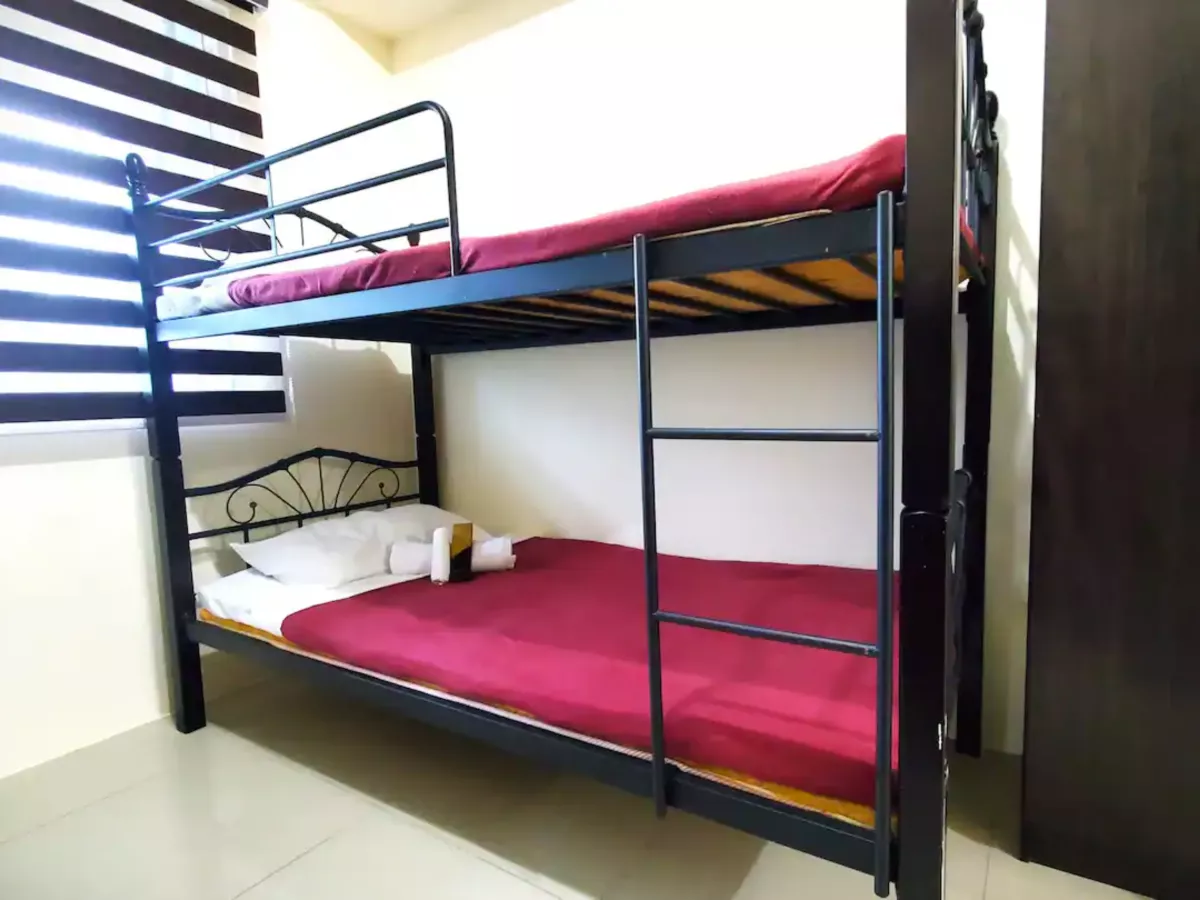 Resort-Style Condo for 4 at Jazz Residences Makati03