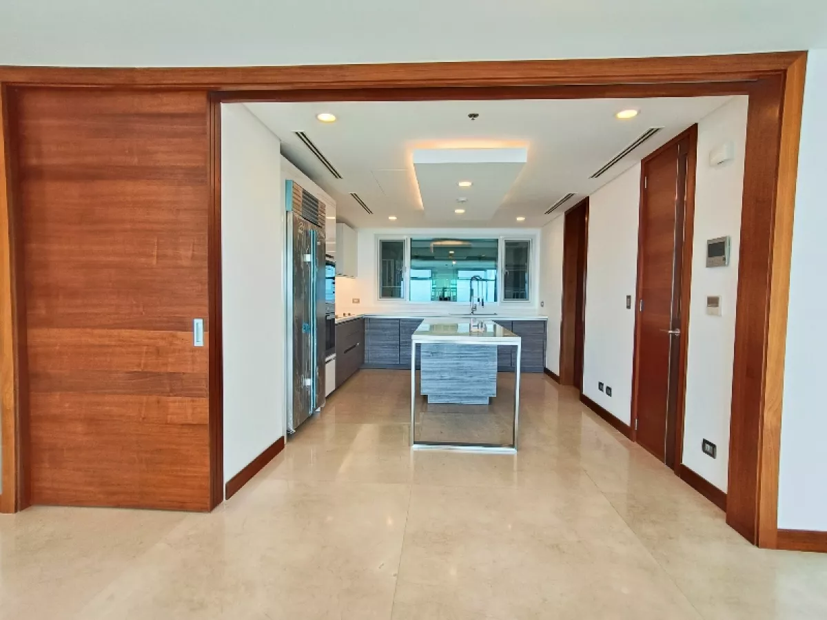 "FOR LEASE: 3BR unit at Two Roxas Triangle, Makati City"01