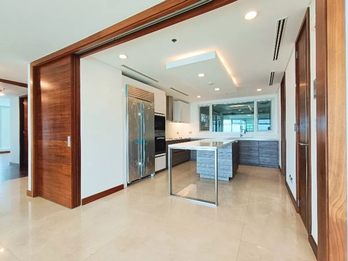 "FOR LEASE: 3BR unit at Two Roxas Triangle, Makati City"07
