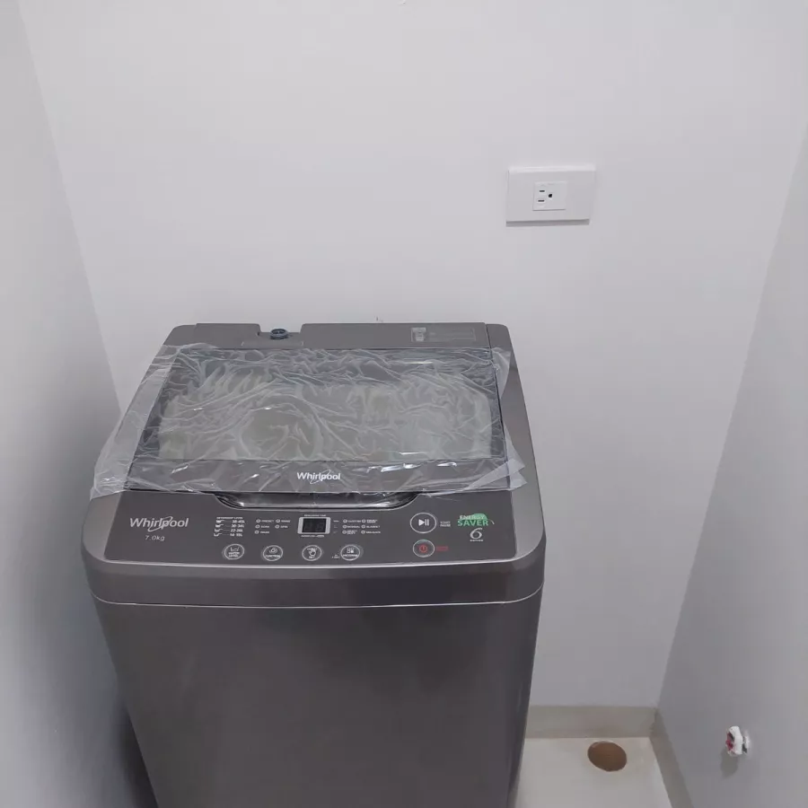 "2BR Condominium with Parking for Rent in Madison Parkwest, BGC, Taguig"04