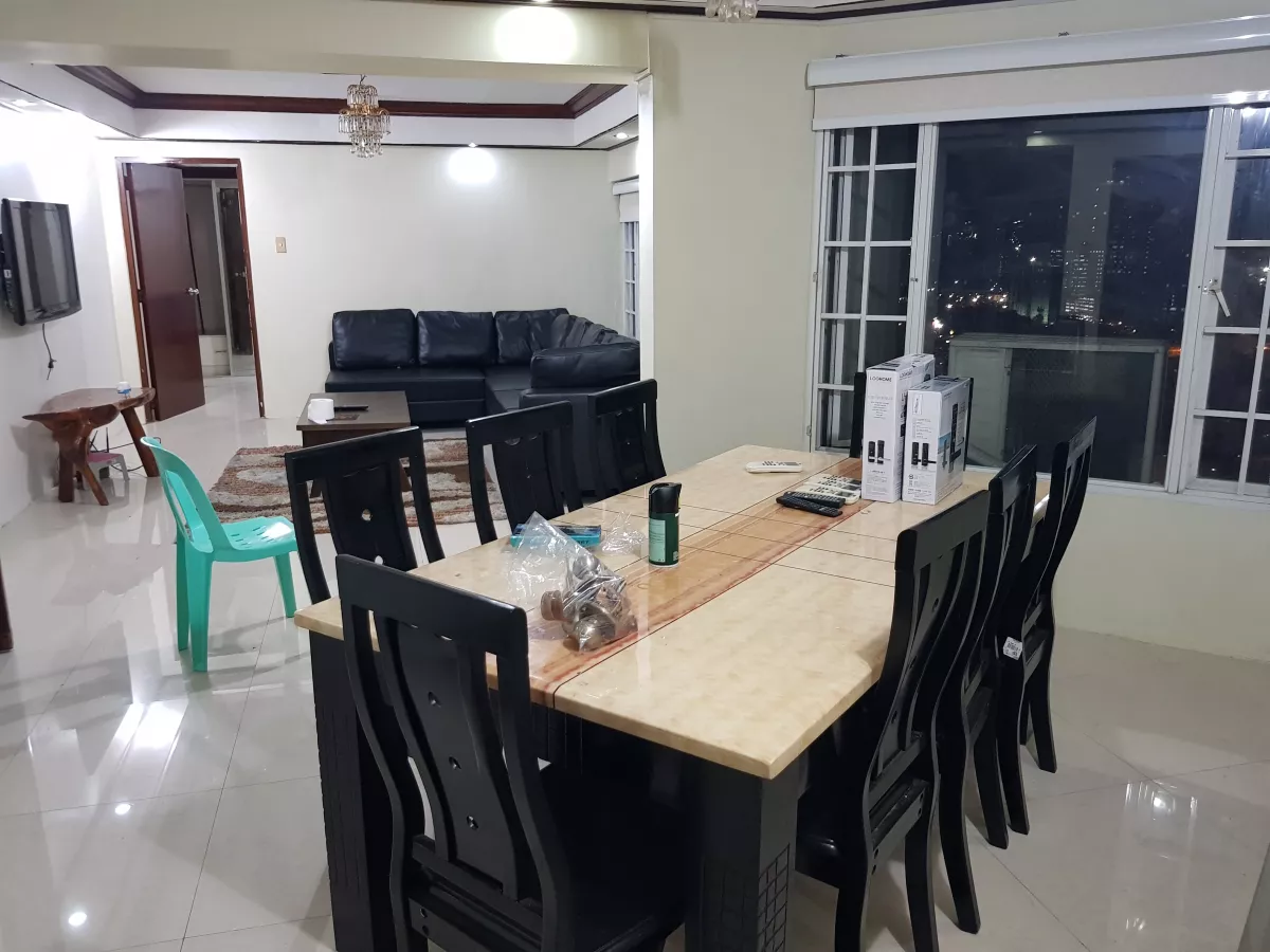 Penthouse in Makati for Lease at The Kingswood Condominium05