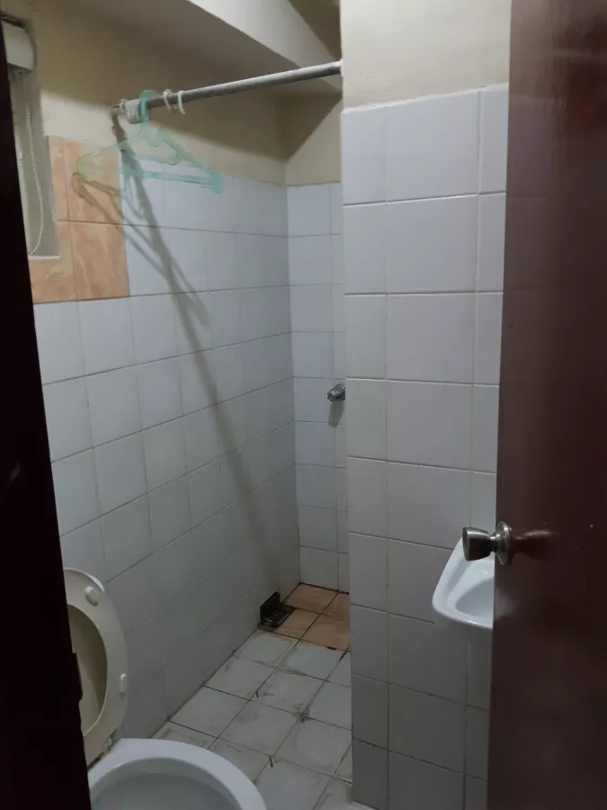Penthouse in Makati for Lease at The Kingswood Condominium08
