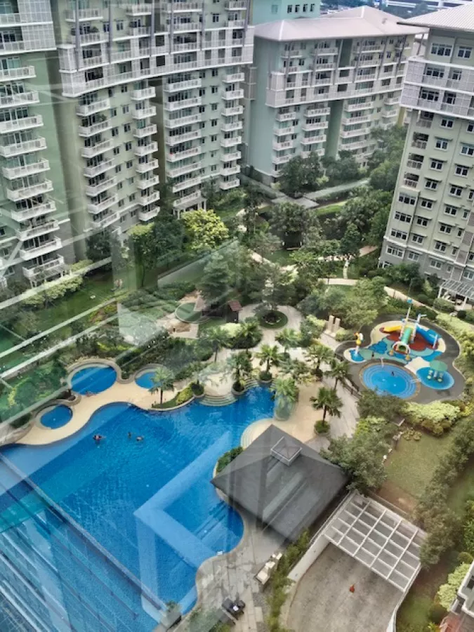 2BR One Serendra West Tower For Rent 140m2 Nicely Interiored 1 Parking in Taguig04