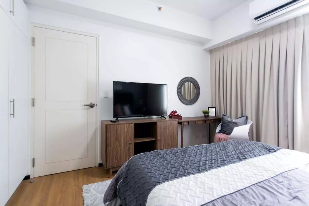 1 Bedroom Condominium in Cebu Business Park Ayala near IT Park | Strant Realty03