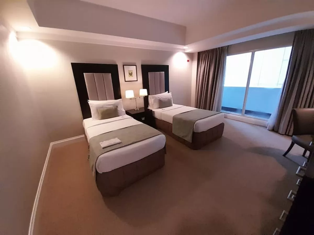 "LEGASPI VILLAGE UNIT FOR LEASE, Somerset Millennium"08
