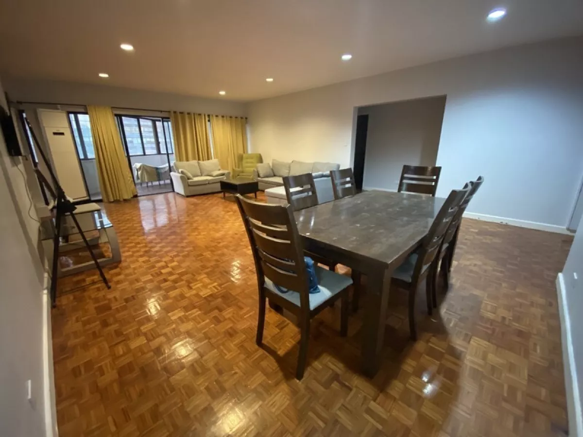 "3 Bedrooms Condo for Lease Spacious at Ayala Avenue, Makati City"03