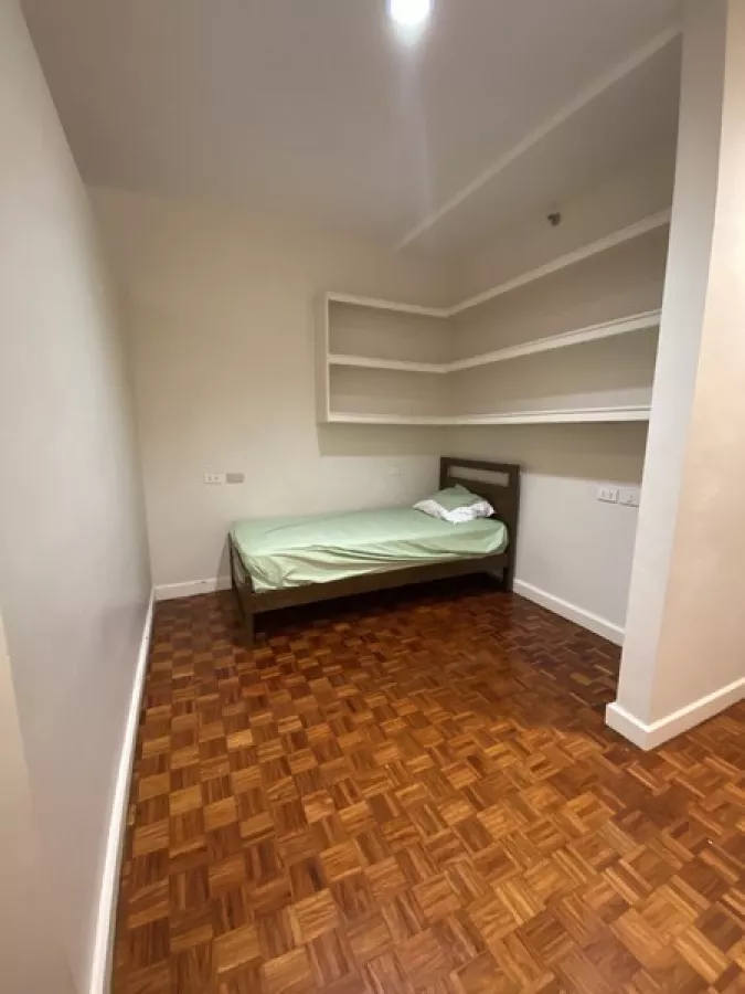 "3 Bedrooms Condo for Lease Spacious at Ayala Avenue, Makati City"09
