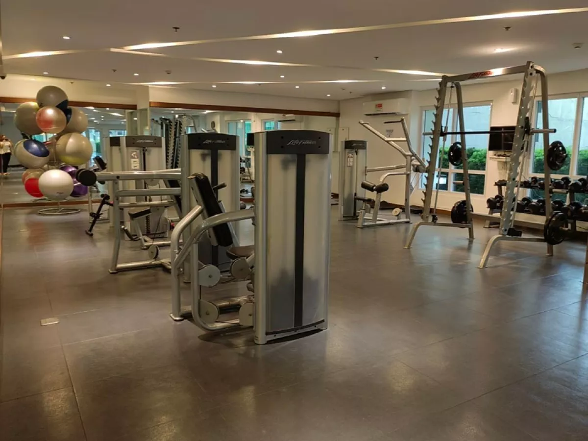 Fully Furnished 1 Bedroom Unit For Rent at The Grand Midori Makati04