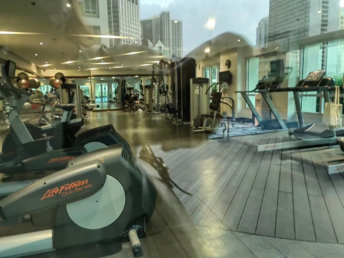 Fully Furnished 1 Bedroom Unit For Rent at The Grand Midori Makati06