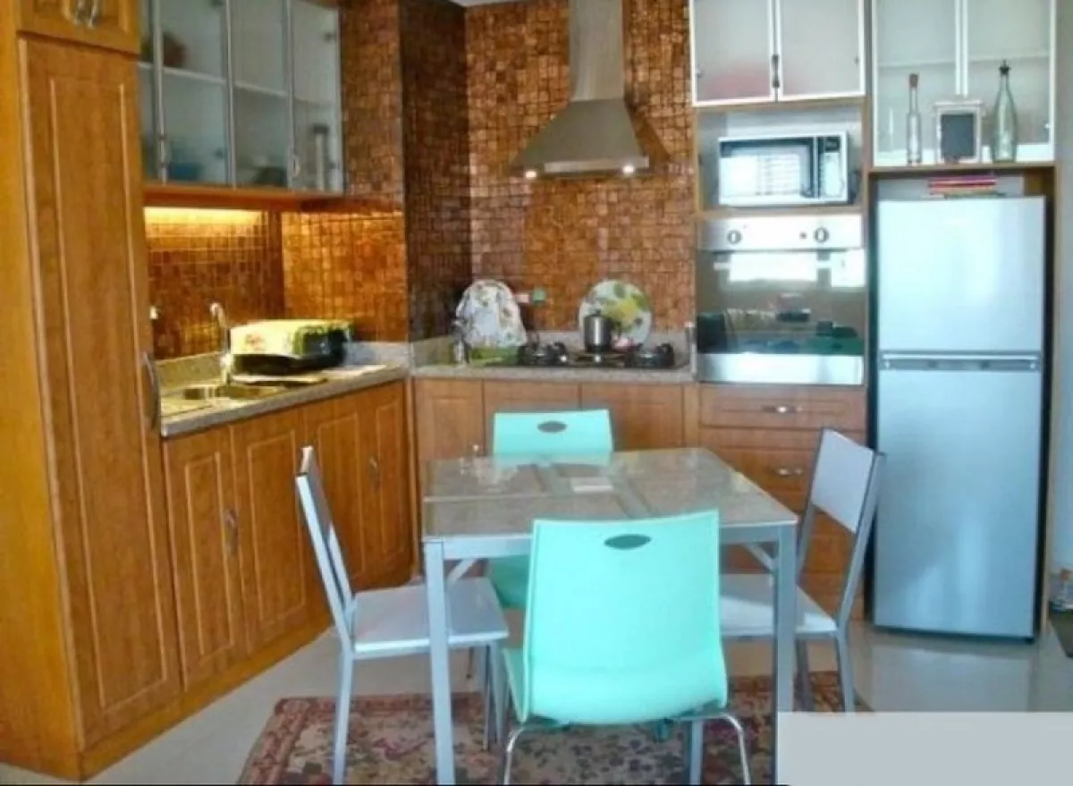Fully Furnished 1-Bedroom Unit with Carpark for Rent at F1 Hotel in Taguig City03