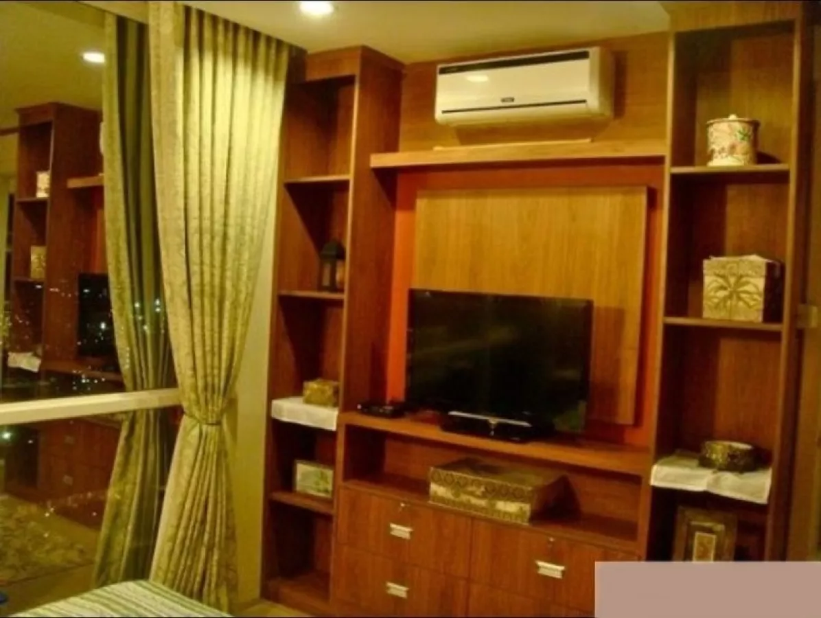 Fully Furnished 1-Bedroom Unit with Carpark for Rent at F1 Hotel in Taguig City04