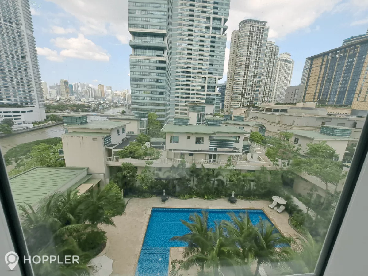 "3BR Condo for Rent in Edades Suites, Poblacion, Makati - RR3269081"05