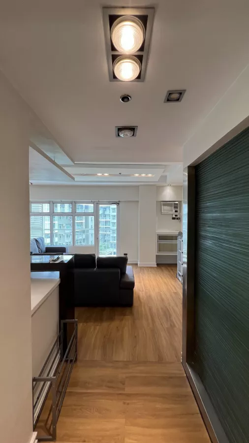 750 Almond Two Serendra 2 bedroom w/ garden views02